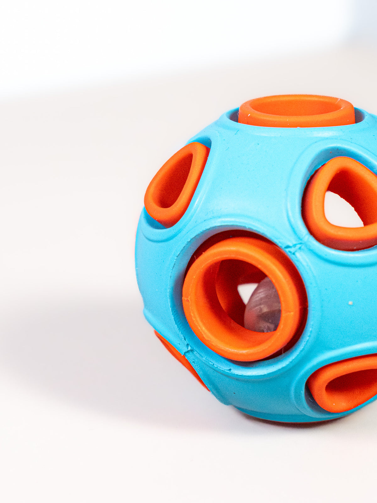 Light-Up Ball Dog Toy - Flash & Interactive